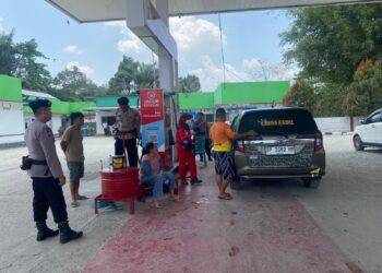 Antisipasi Gangguan Kamtibmas, Brimob Batalyon D Pelopor Patroli Sejumlah SPBU di Luwu Utara