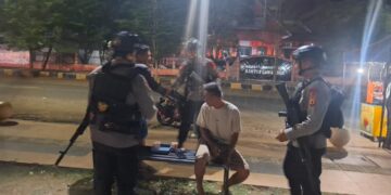 PERERAT KEDEKATAN DENGAN MASYARAKAT, PERSONEL BKO POLSEK BUA LAKSANAKAN PATROLI SAMBANG WARGA